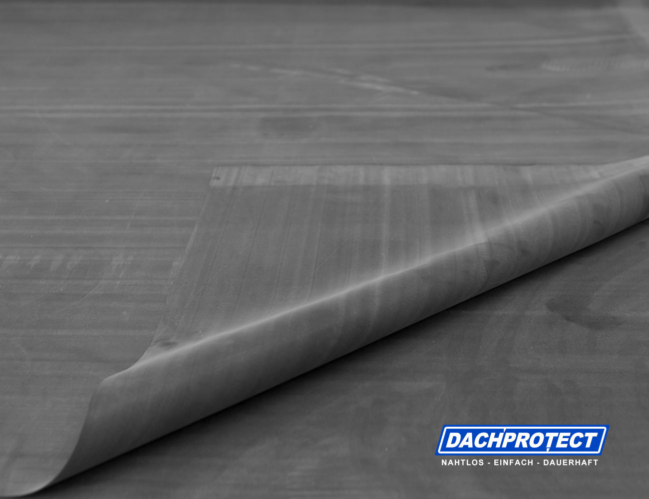 0,9 m² EPDM Dachbahn in 1,2 mm Stärke